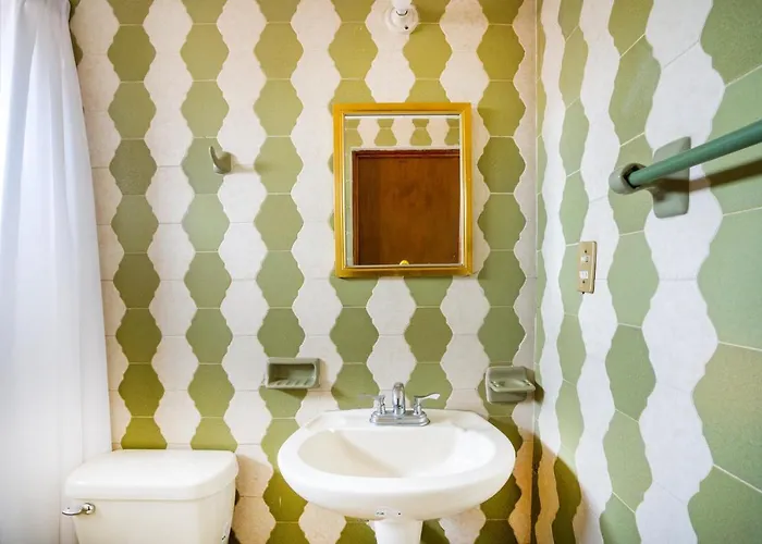 Hotel Adelita, 3*