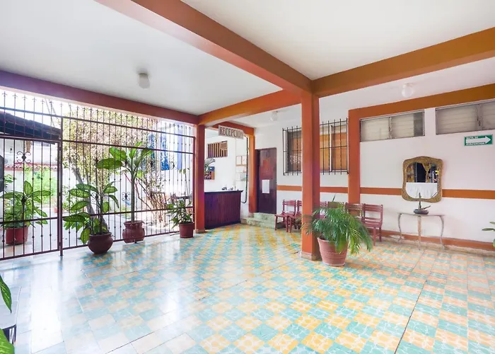 Hotel Adelita, 3*